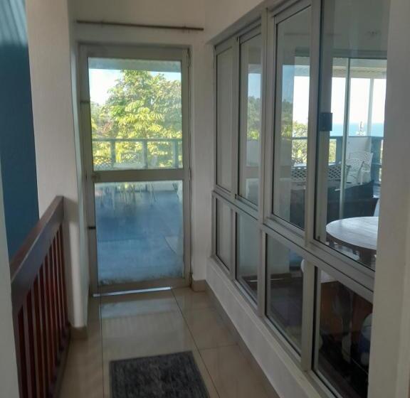 Пансион Indaba Manor Guesthouse