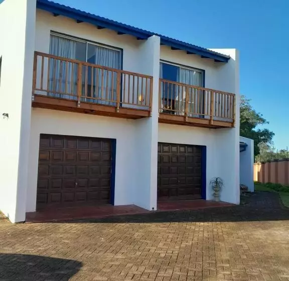 Majatalo Indaba Manor Guesthouse