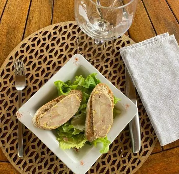 ペンション La Belle Campagne