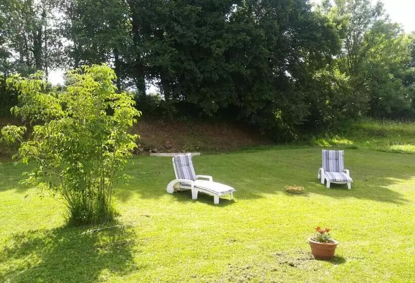 ペンション La Belle Campagne