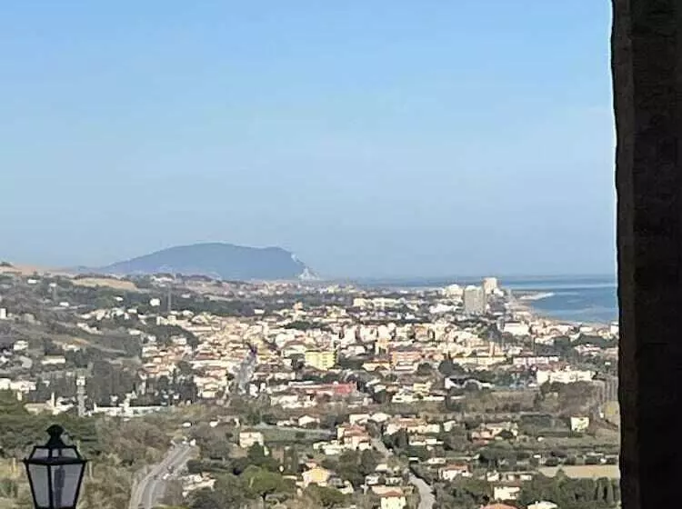 پانسیون Palazzo Capparucci   Dimora Storica