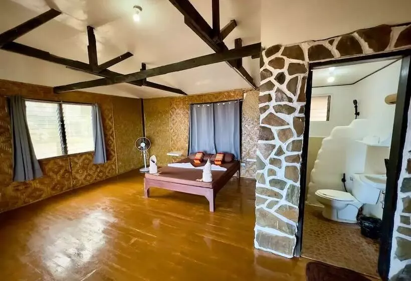 Playa Del Fuego Camiguin Beach Hostel & Resort