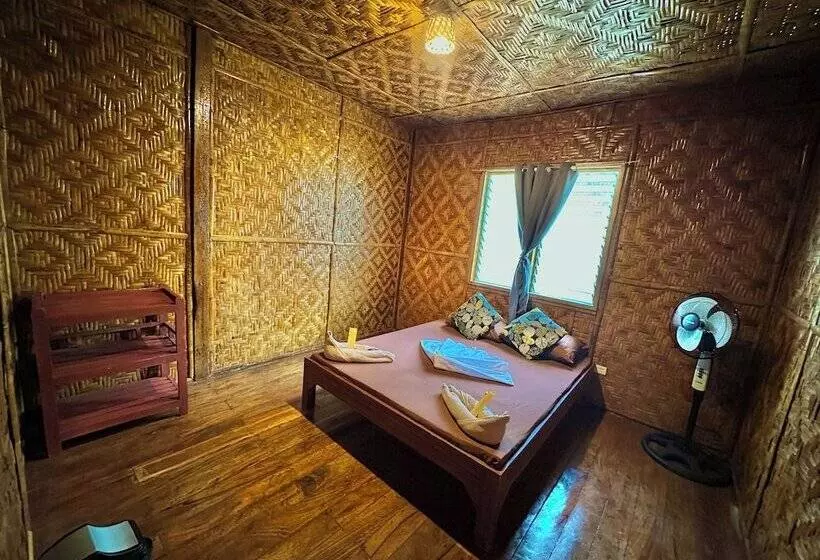 Playa Del Fuego Camiguin Beach Hostel & Resort