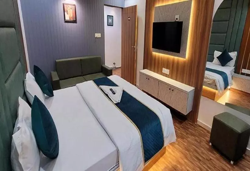 Fabhotel Max