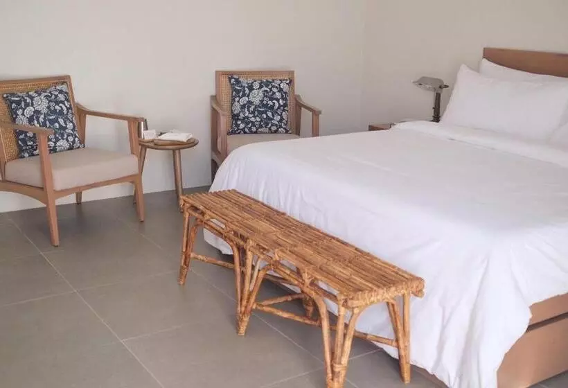 Hotelli Aginana Villas