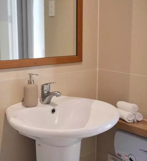 Hotelli Aginana Villas