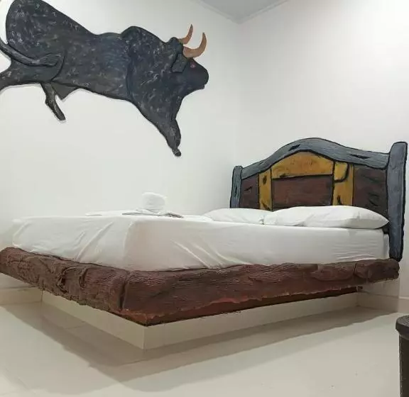 ホテル El Emperador