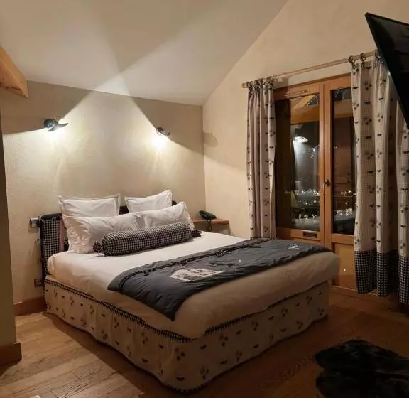 Hotelli Hôtel Le Jalouvre