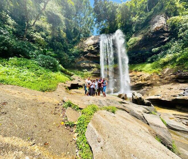 Hotel Mandaramnuwara Mandarama