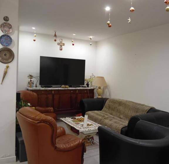 پانسیون Francis Xavier