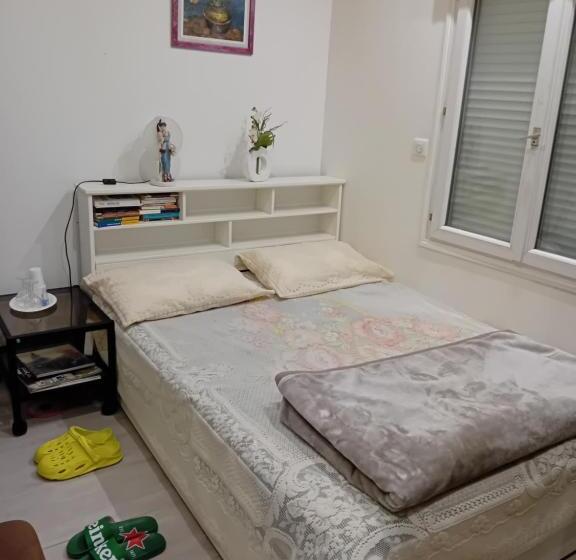 پانسیون Francis Xavier