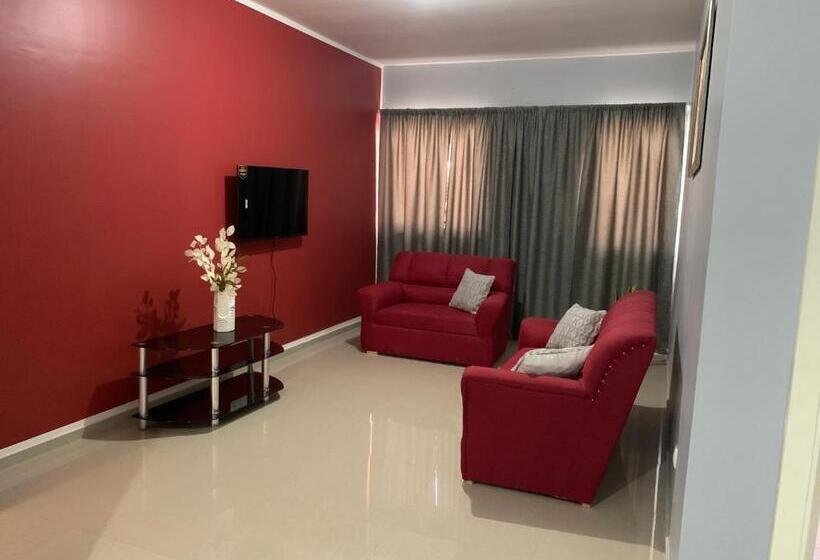 پانسیون J Martins Apart