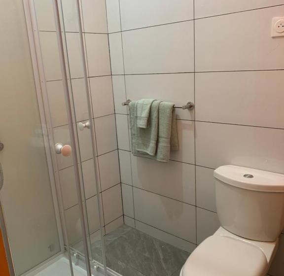 پانسیون J Martins Apart