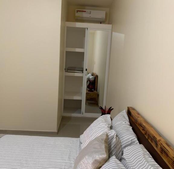 پانسیون J Martins Apart