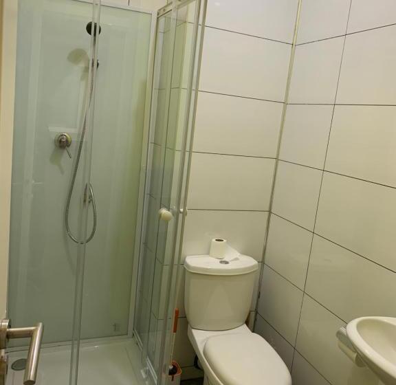 پانسیون J Martins Apart