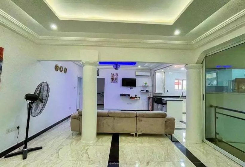 ペンション Private Room In Ashongman   Accra #t001
