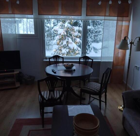 ペンション Saarnimaja