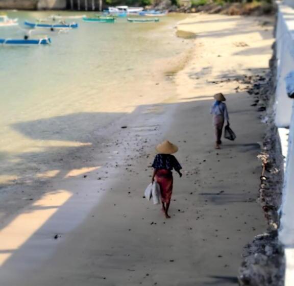 Пансион Surf Shack Grupuk