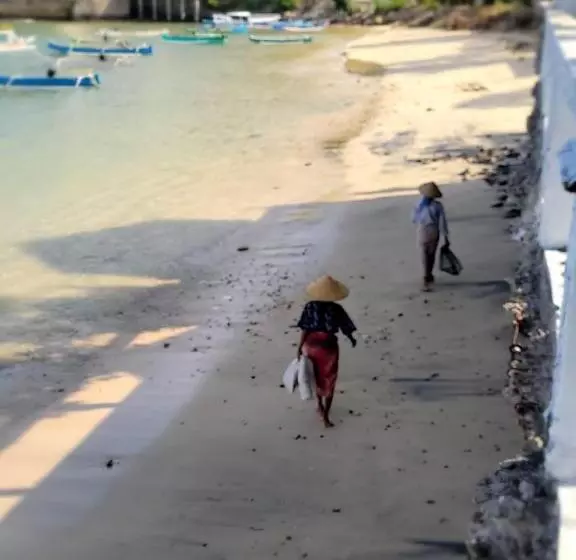 ペンション Surf Shack Grupuk