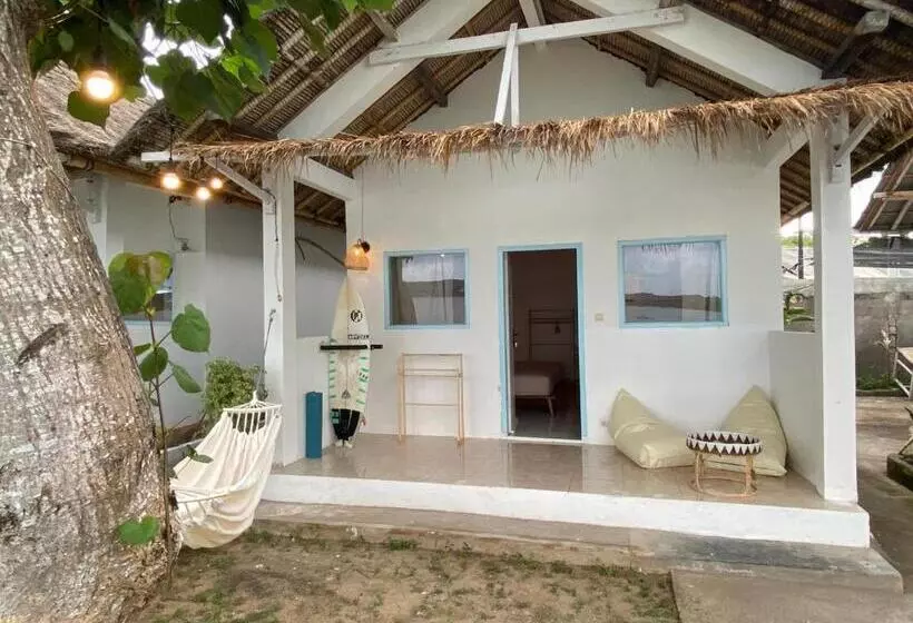 ペンション Surf Shack Grupuk