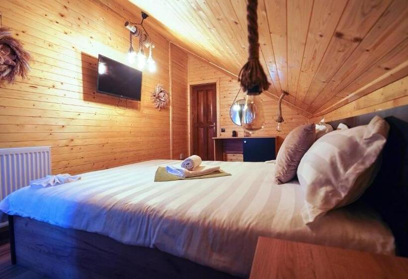 Pensiunea Hai La Maramu’