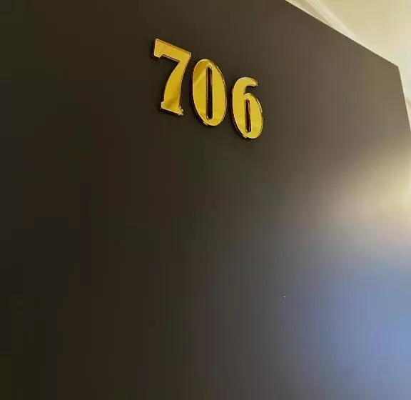 Sky View Hotel & Restaurant