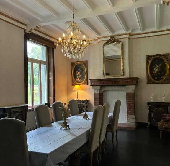 צימר Château De Porcheresse