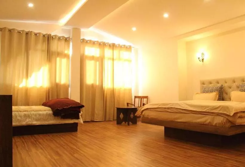 Aamiaismajoitus (B&B) Hem Kunj Estate