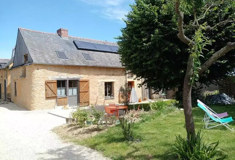 Aamiaismajoitus (B&B) à La Mainguère, Chambres D Hôtes