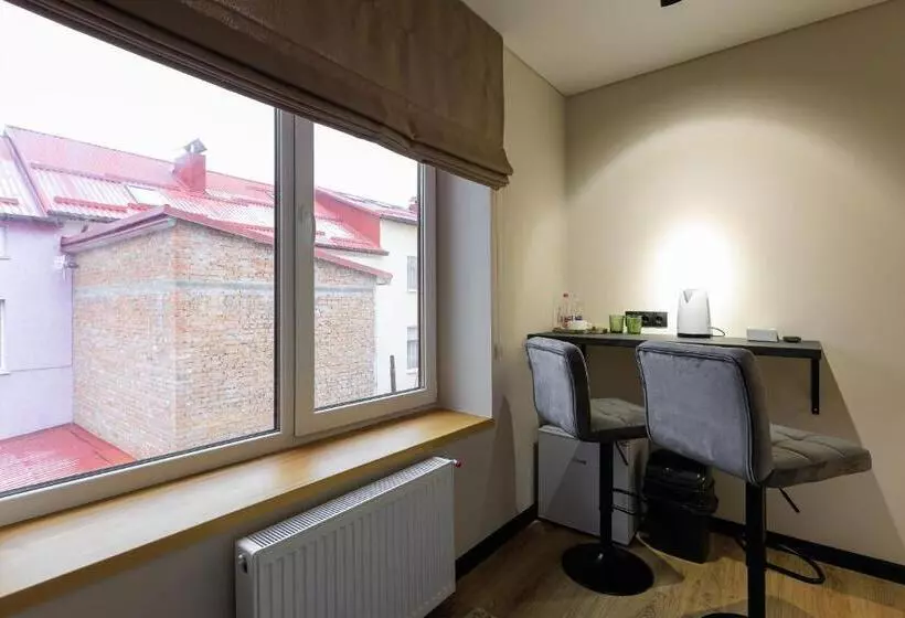 Discovery Garden Apartments