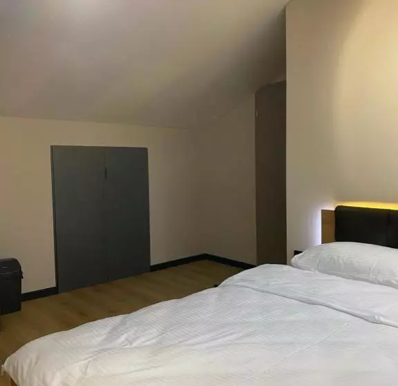 Discovery Garden Apartments