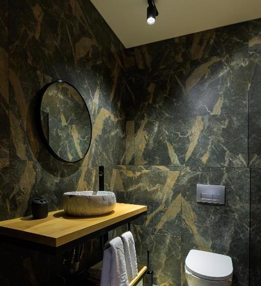 Discovery Garden Apartments