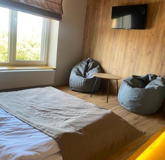 Discovery Garden Apartments