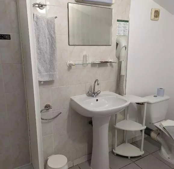 هتل Auberge Des Pins