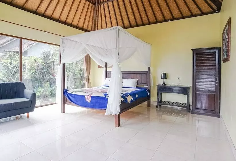 ホテル Baruna Lakeside View