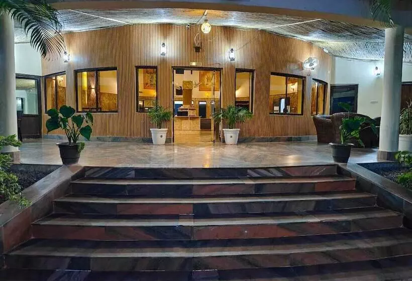 Hotelli Royals Moonlight Resort,corbett