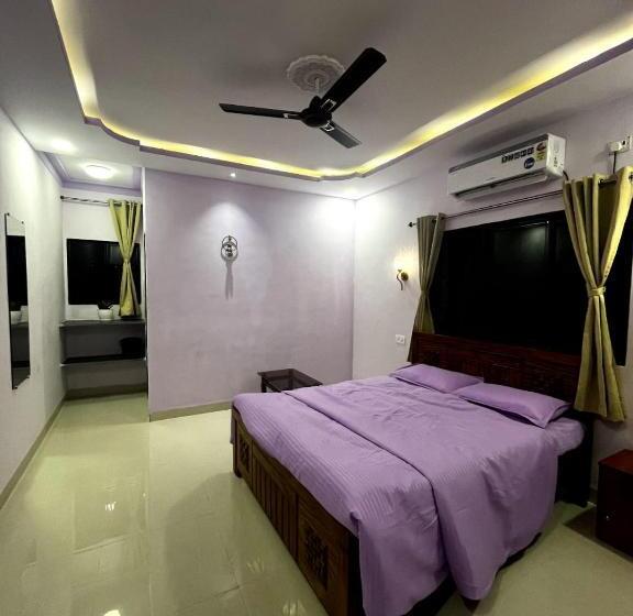 Hotel Tarangan Resort