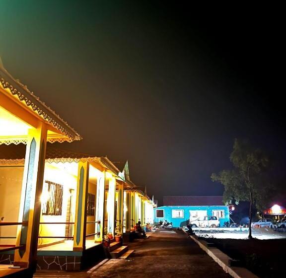 Hotel Tarangan Resort