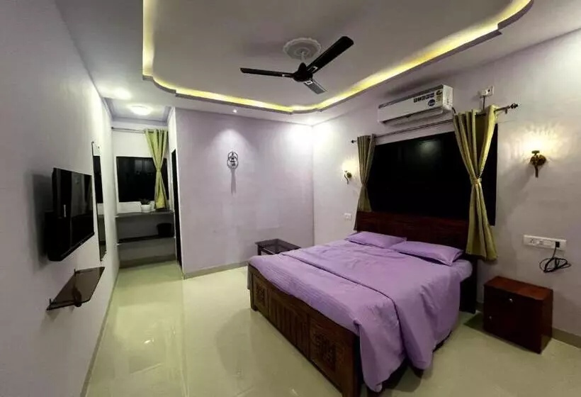 Hotelli Tarangan Resort