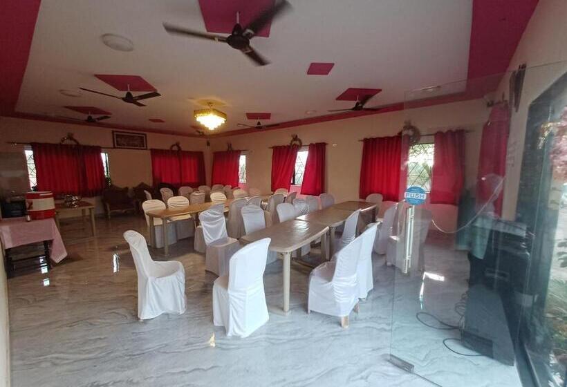 Hotel Tarangan Resort