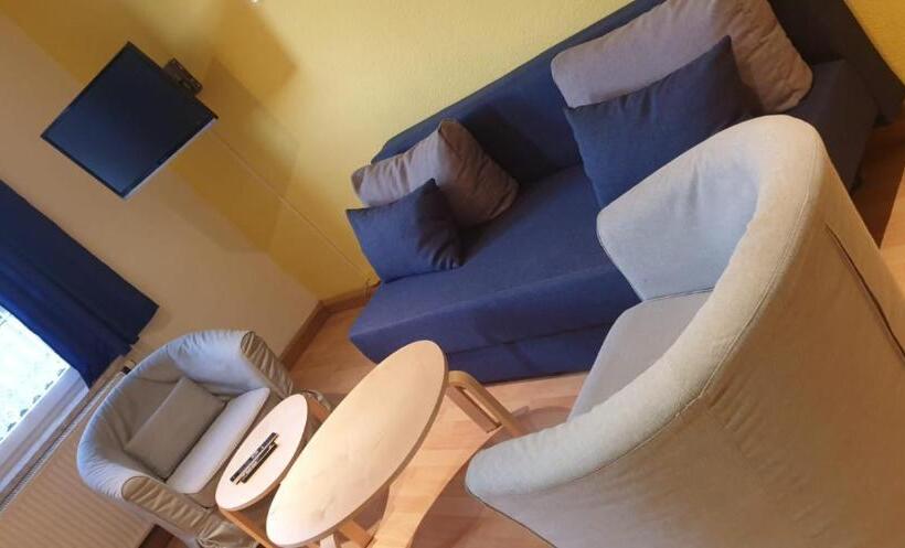 Отель La Famiglia