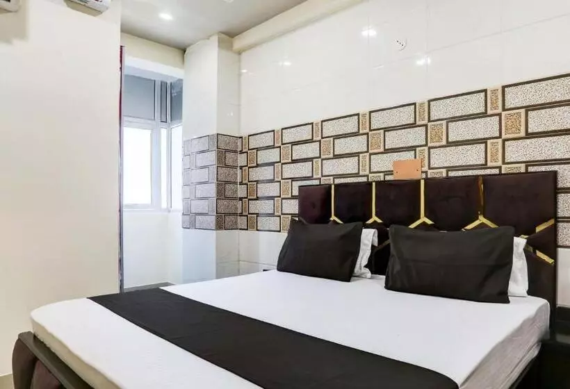 Oyo Flagship Hotel M. R Galaxy