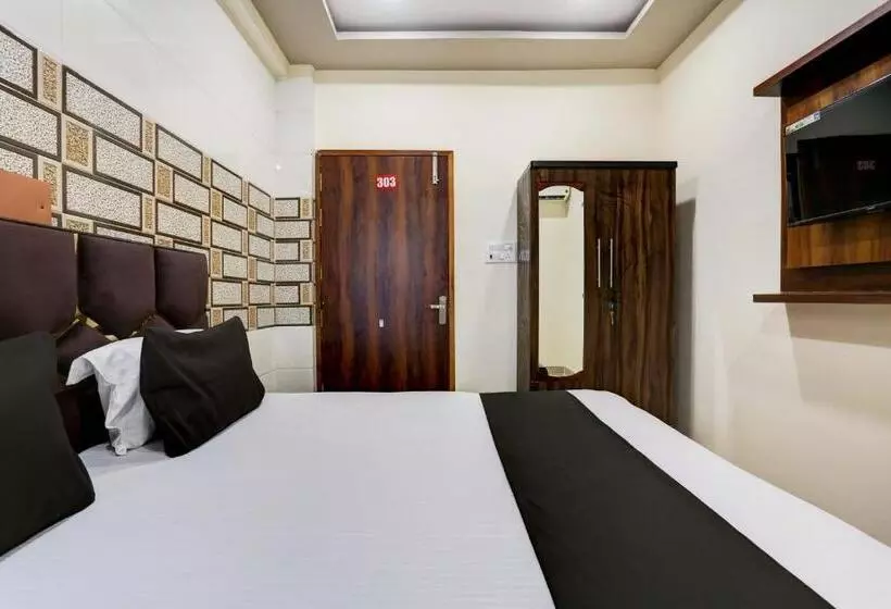 Oyo Flagship Hotel M. R Galaxy