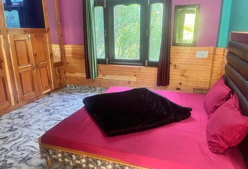 ペンション Himalyan Hideout River Side