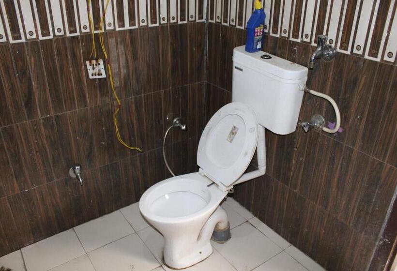 ペンション Himalyan Hideout River Side