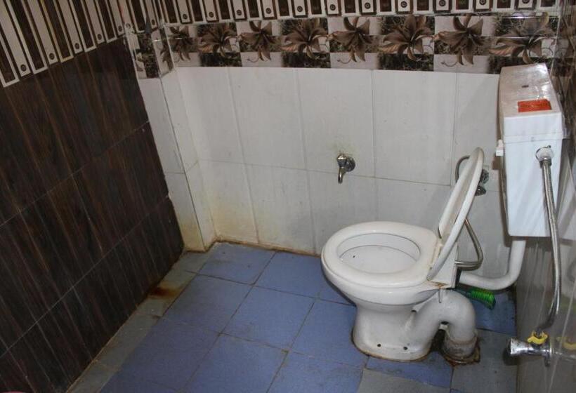 ペンション Himalyan Hideout River Side