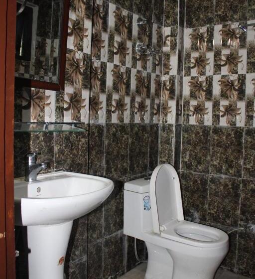 ペンション Himalyan Hideout River Side