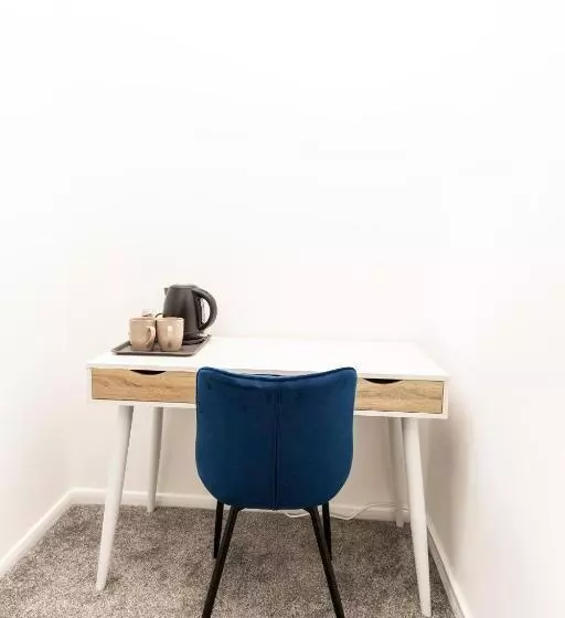 Majatalo Suite 3   Stunning Room In Oldham Sociable House