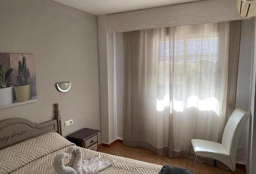 膳宿费 Virgen Del Rocío