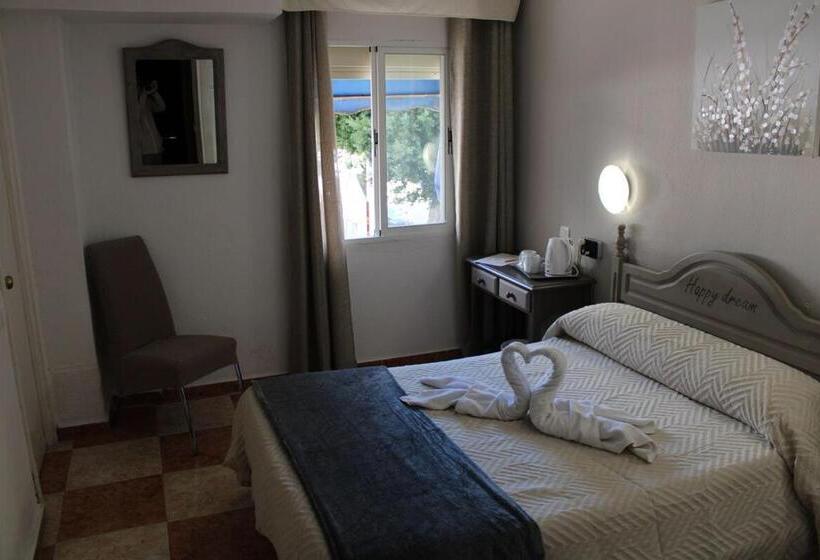 膳宿费 Virgen Del Rocío